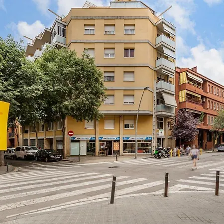 Simply Stunning - Hidden Gem, Heart Of Poble Sec Lägenhet