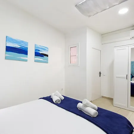 U-nique Passatge De Font Apartment Barcelona