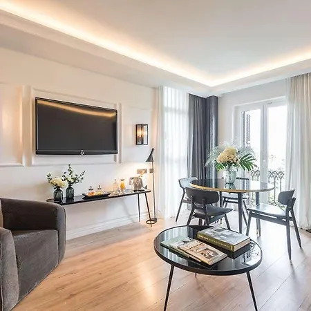 Hotel Serras 5*