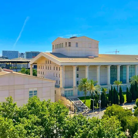 Sm Teatre Auditori Отель 3*