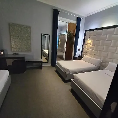 Amra Gran Via Casa de hóspedes 2*