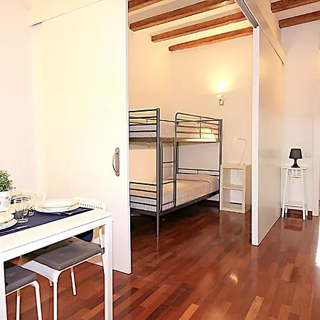 Apartamento Muntanya - Apartments & One With Balcony Sagrada Familia Barcelona