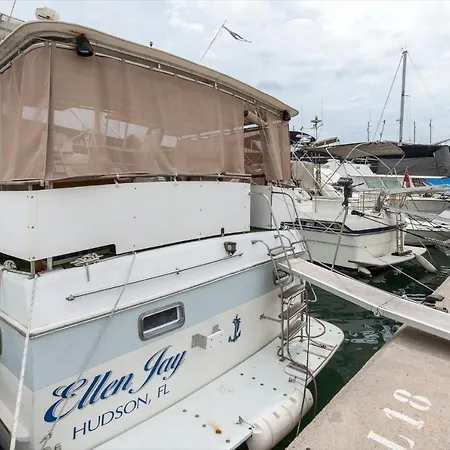 Boat Barcelona Botel *