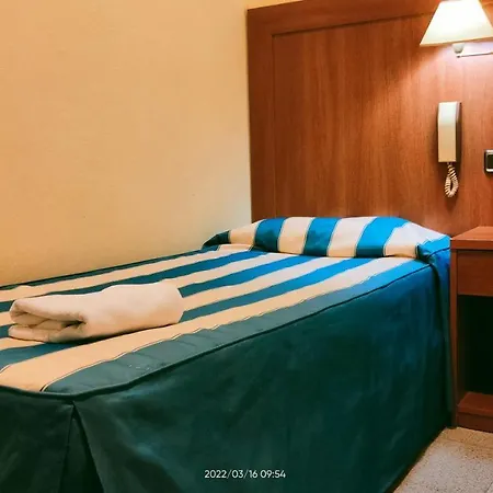 بنسيون كورال 2*
