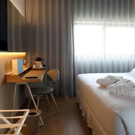 Occidental Atenea Mar - Adults Only Отель Барселона