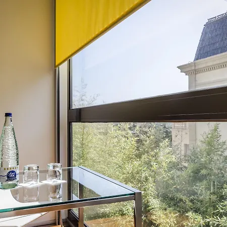 Hotel Ikonik Angli