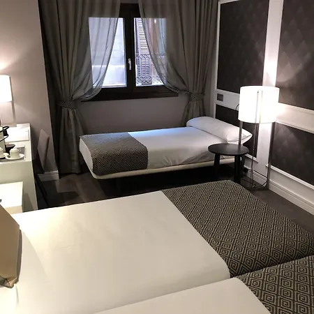Hotel Catalonia Magdalenes 4*