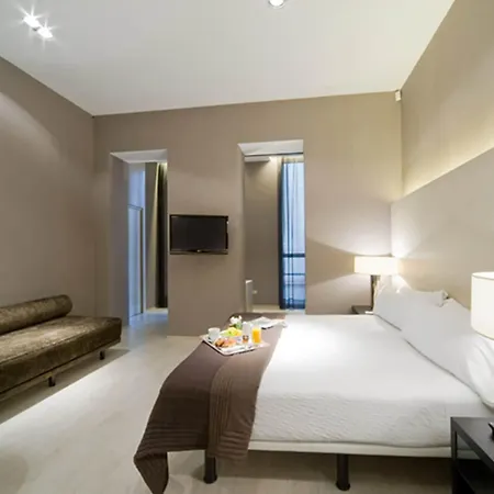 Actual Hotel