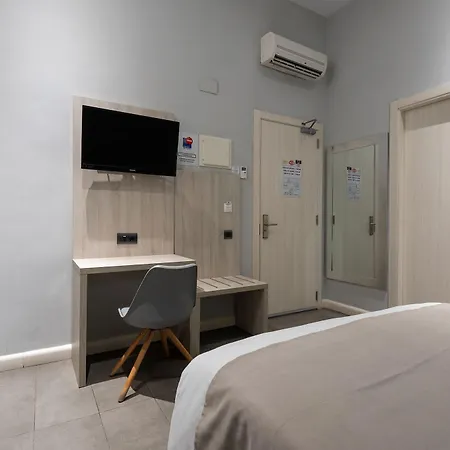 Casa de hóspedes Plaza Goya 2*