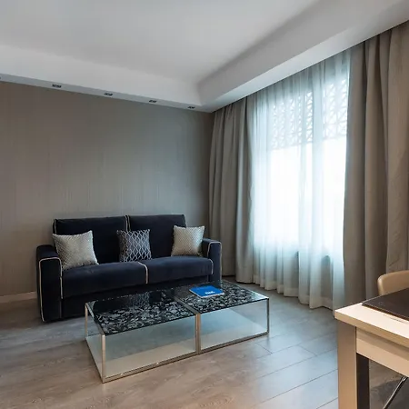 Catalonia Plaza 4*