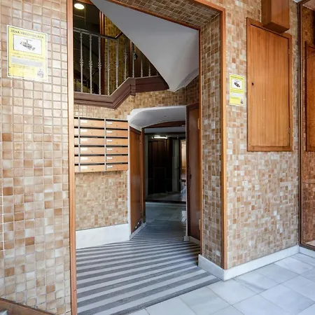 Ab Arago Eixample شقة