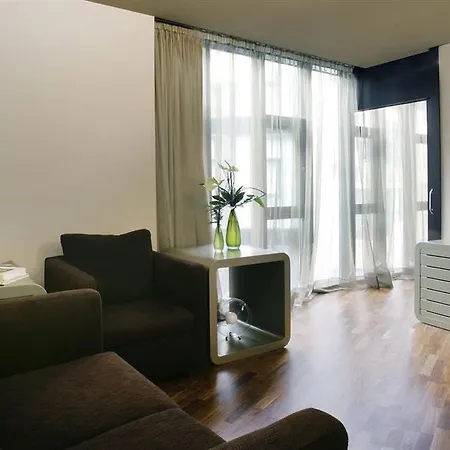 Hotel H10 Casanova 4*
