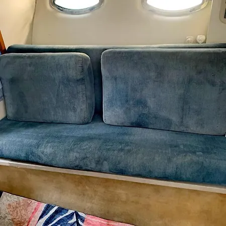 Cozy Private Two Yacht In Barcelona With Free Parking Botel Sant Adria de Besos