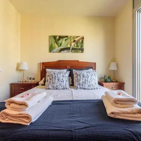 Appartamento Ramblasrentals Stylish Bright 3br New Catalan Flat 10m Ramblas - Parking - Wifi Barcellona