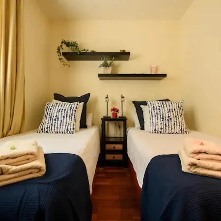 Ramblasrentals Stylish Bright 3br New Catalan Flat 10m Ramblas - Parking - Wifi Appartamento Barcellona