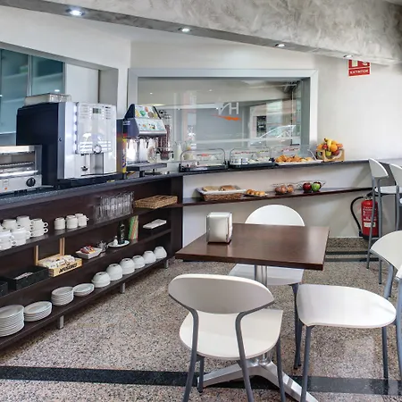 Hotel Nuevo Triunfo 2*