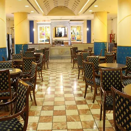 兰布拉斯酒店