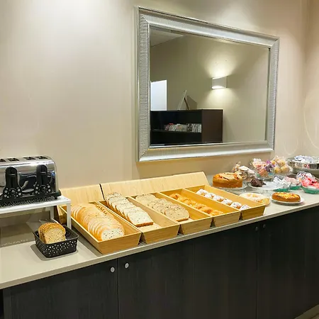 Sm Teatre Auditori 3* Барселона