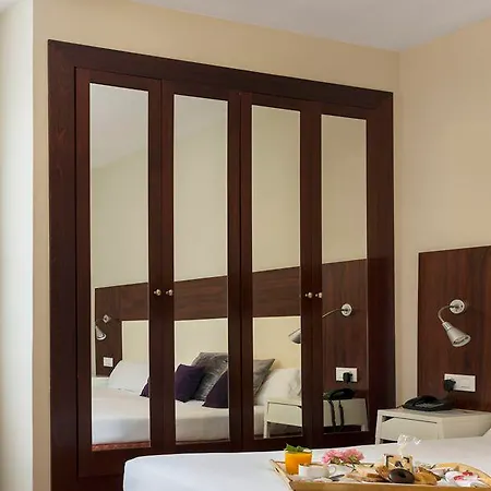 Arenas Atiram Hotel 4*