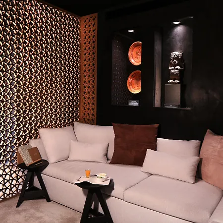 Claris & Gl, A Small Luxury Of The World Barcelona