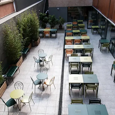 Hostel Pere Tarres
