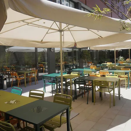 Hostel Pere Tarres Barcelona