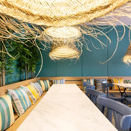 Yomo Bcn Port Gasthof 2*