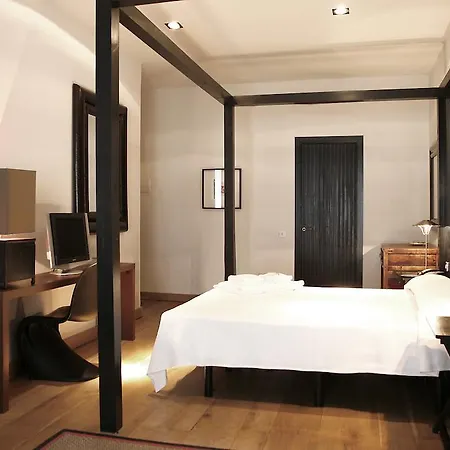 Market Hotel 3*