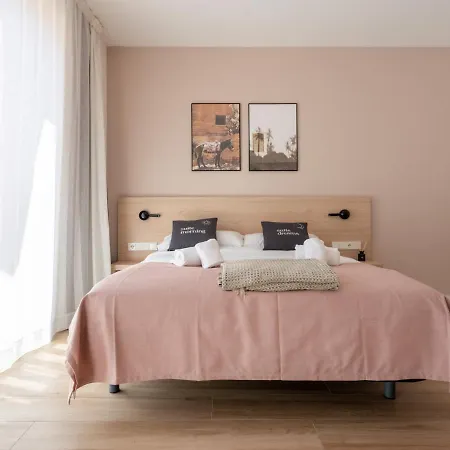 Limehome Carrer De Besalu 82 Ξενοδοχείο