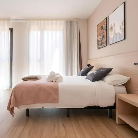 Limehome Carrer De Besalu 82 * Βαρκελώνη