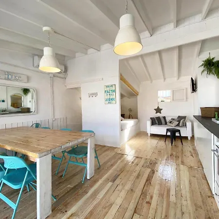 Vila Fridays Flats Casa Aquamarine