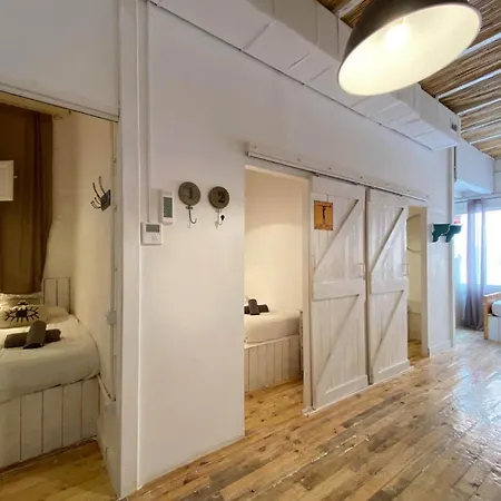 Fridays Flats Casa Aquamarine * Barcelona