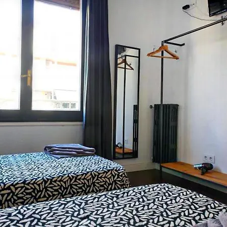 Apartment Traveller House 8 Bedroom