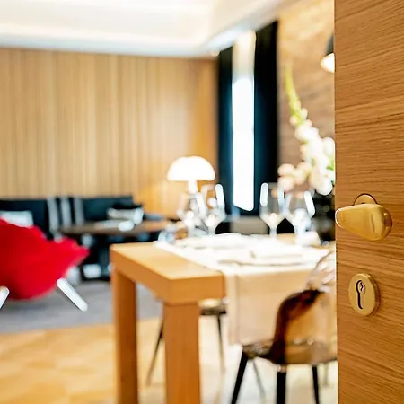 Monument Hotel 5*