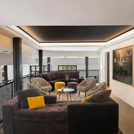 Serras Hotel