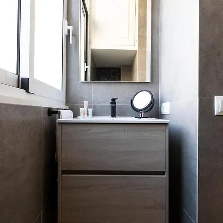Ab Centric Universitat Apartamento *