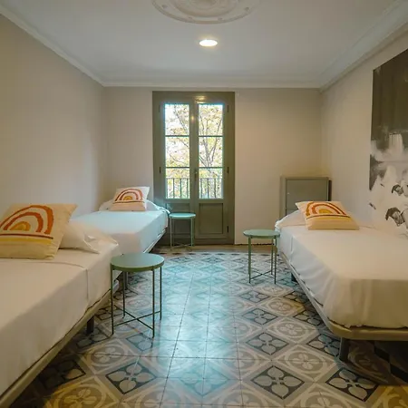 Hotel apartamentowy Smartr Ramblas