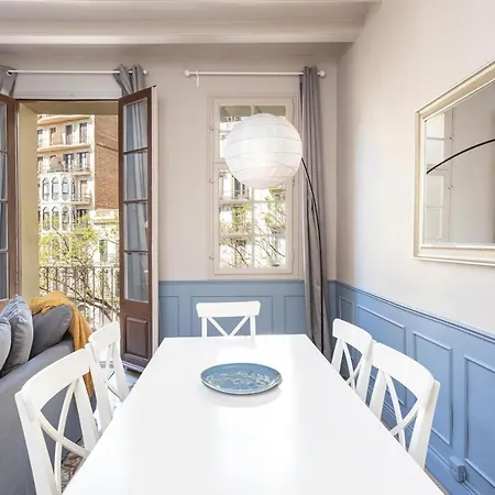 Luxurious-historical With Terrace Apartment Barcelona