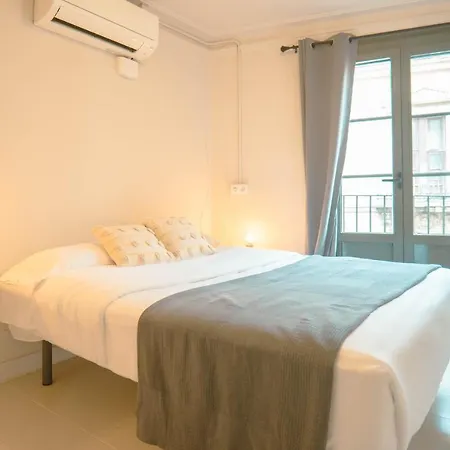 Hotel apartamentowy Smartr Ramblas