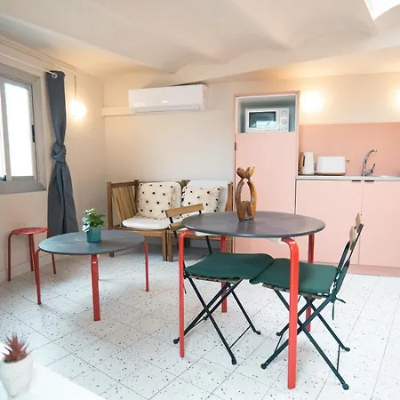 Smartr Ramblas Hotel apartamentowy 2*