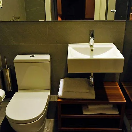 The 8 Boutique 3*