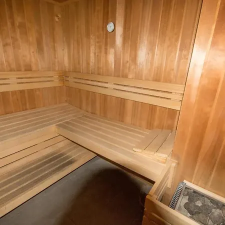 Luxury Argos Hostel