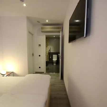 巴塞罗那菲力旅馆 * 巴塞罗那