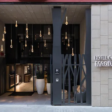Catalonia Magdalenes Hotel