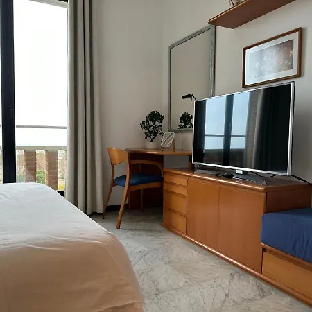 Lets Holidays Sea Views In Appartement *