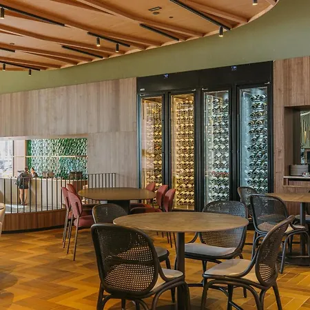 Catalonia Plaza Hotel 4*