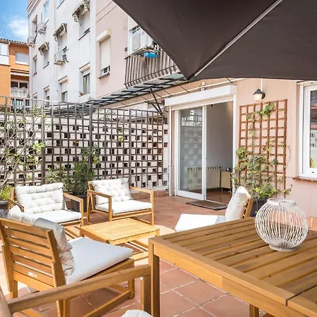 With Terrace A Step Away From Montjuic Apartment *