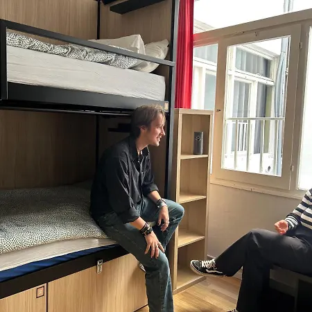 Hostel Onefam Les Corts Barcelona