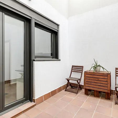 Urban Flats Vallirana Appartement *