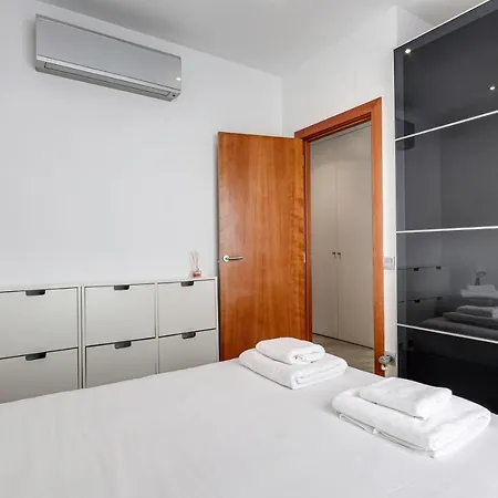 Urban Flats Vallirana Appartement